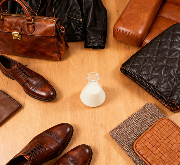 Dispersione di poliuretano in policarbonato a base d'acqua per rivestimenti superficiali in pelle e tessuti